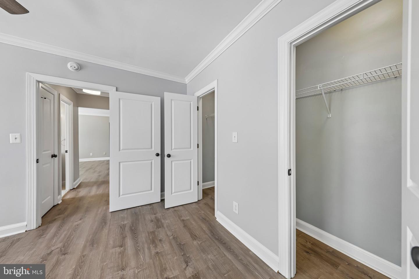906 S Washington St #207 Property Photo 20