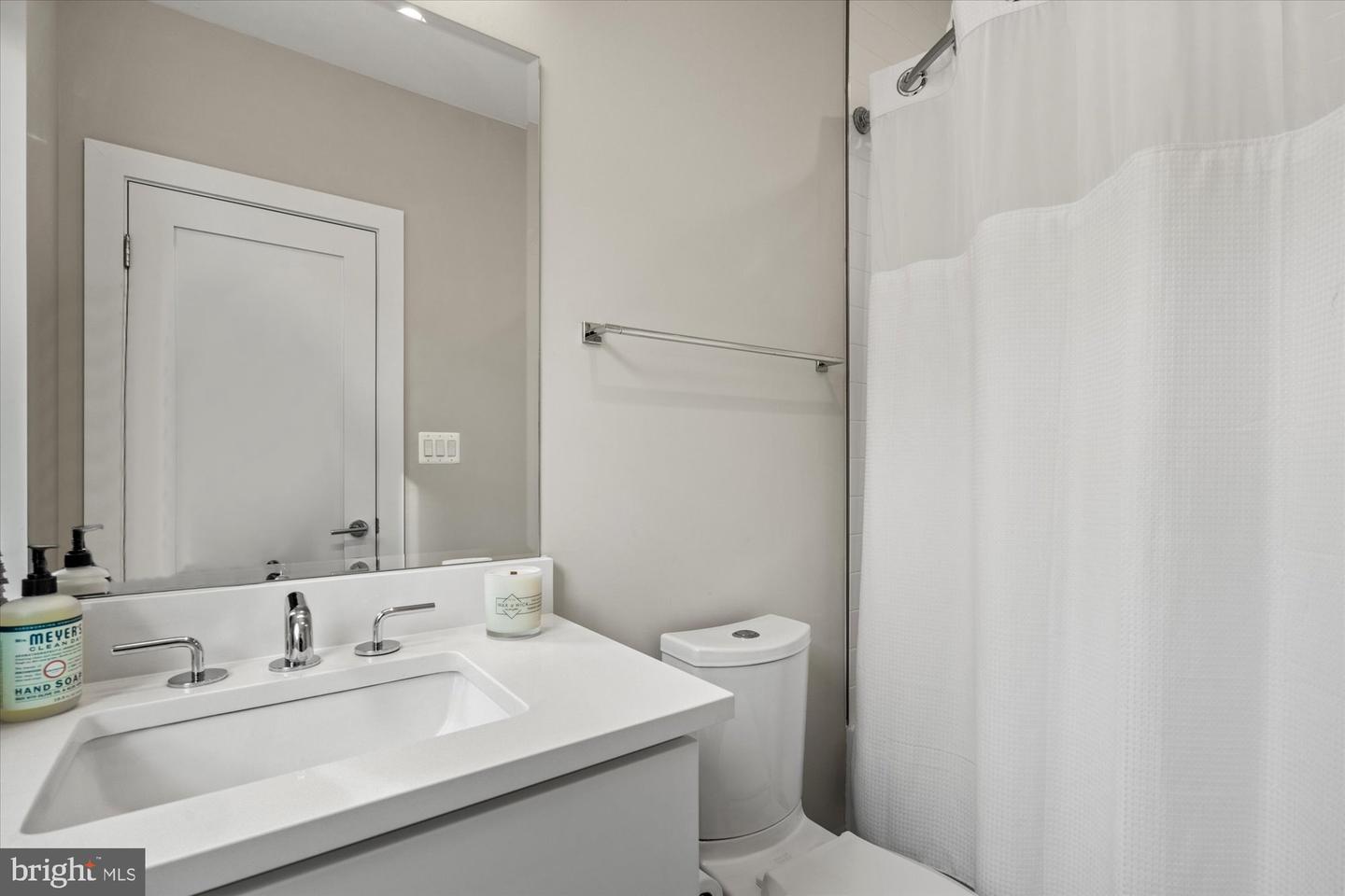 607 Slade Ct Property Photo 18