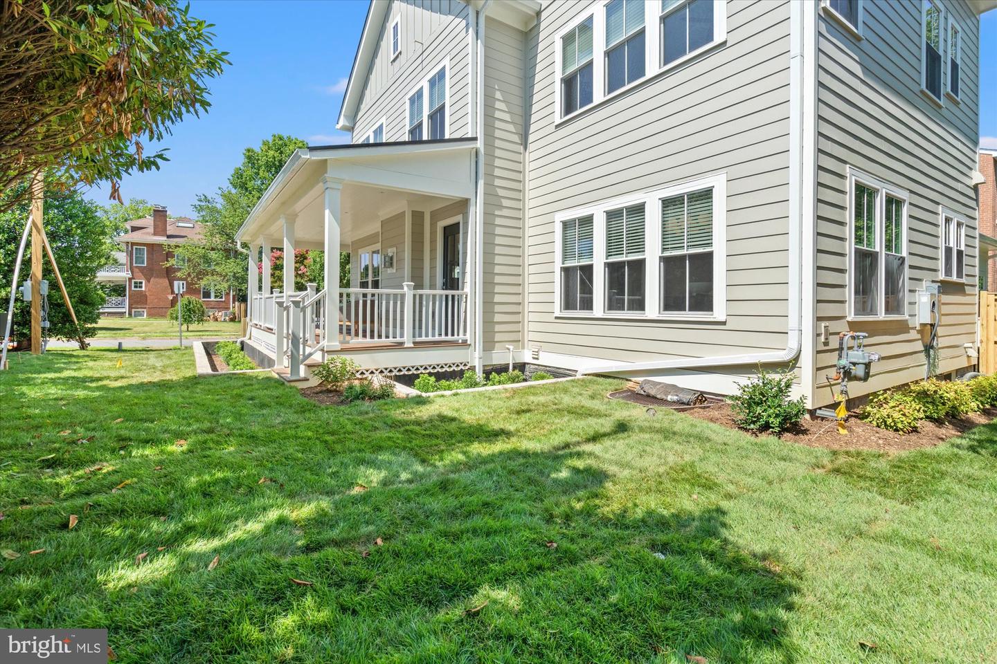 28 W Chapman St Property Photo 22