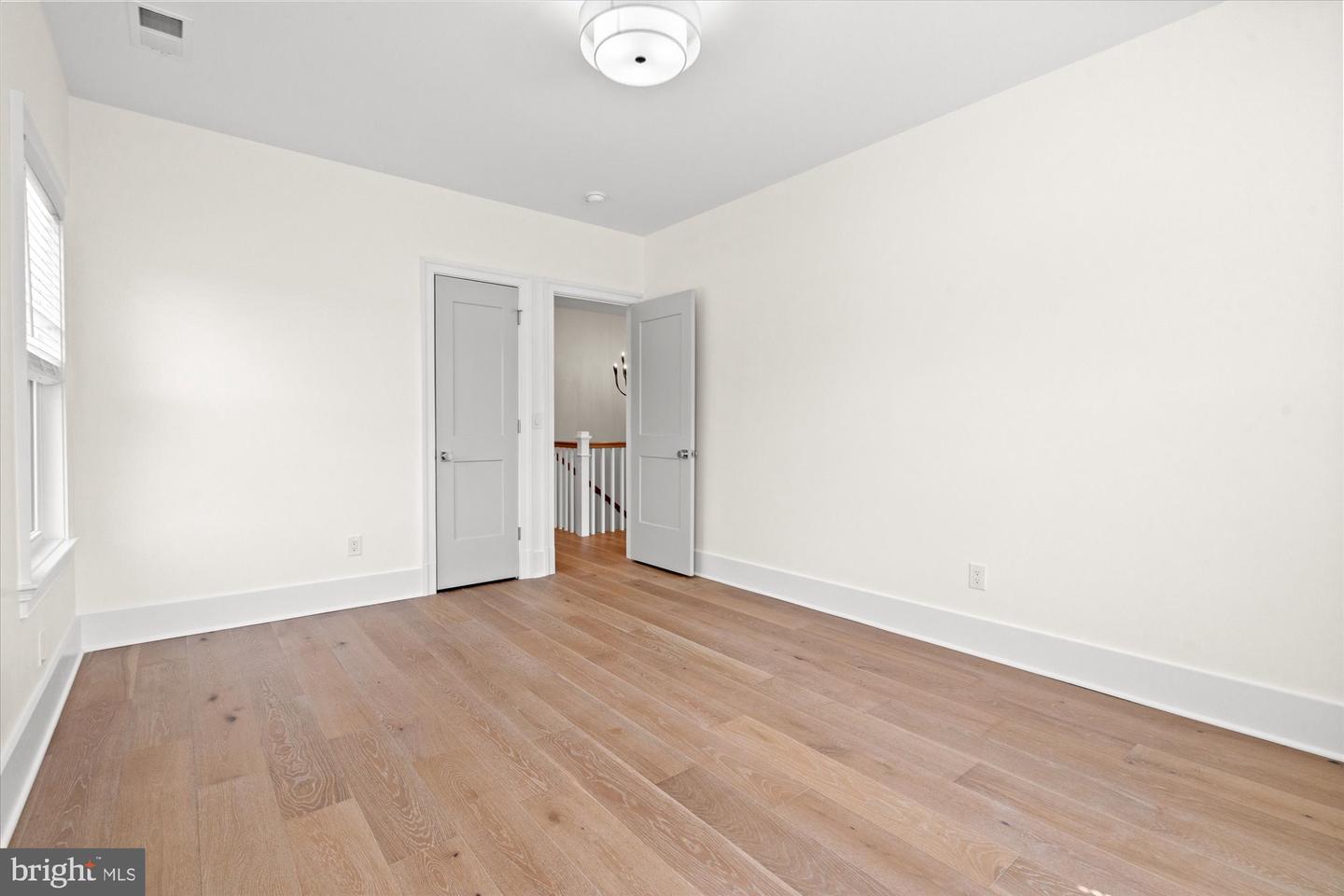 28 W Chapman St Property Photo 30