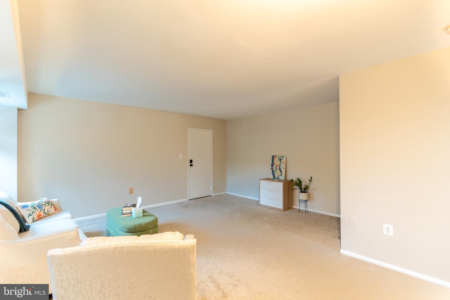 3312 S 28th St #304 Property Photo 5