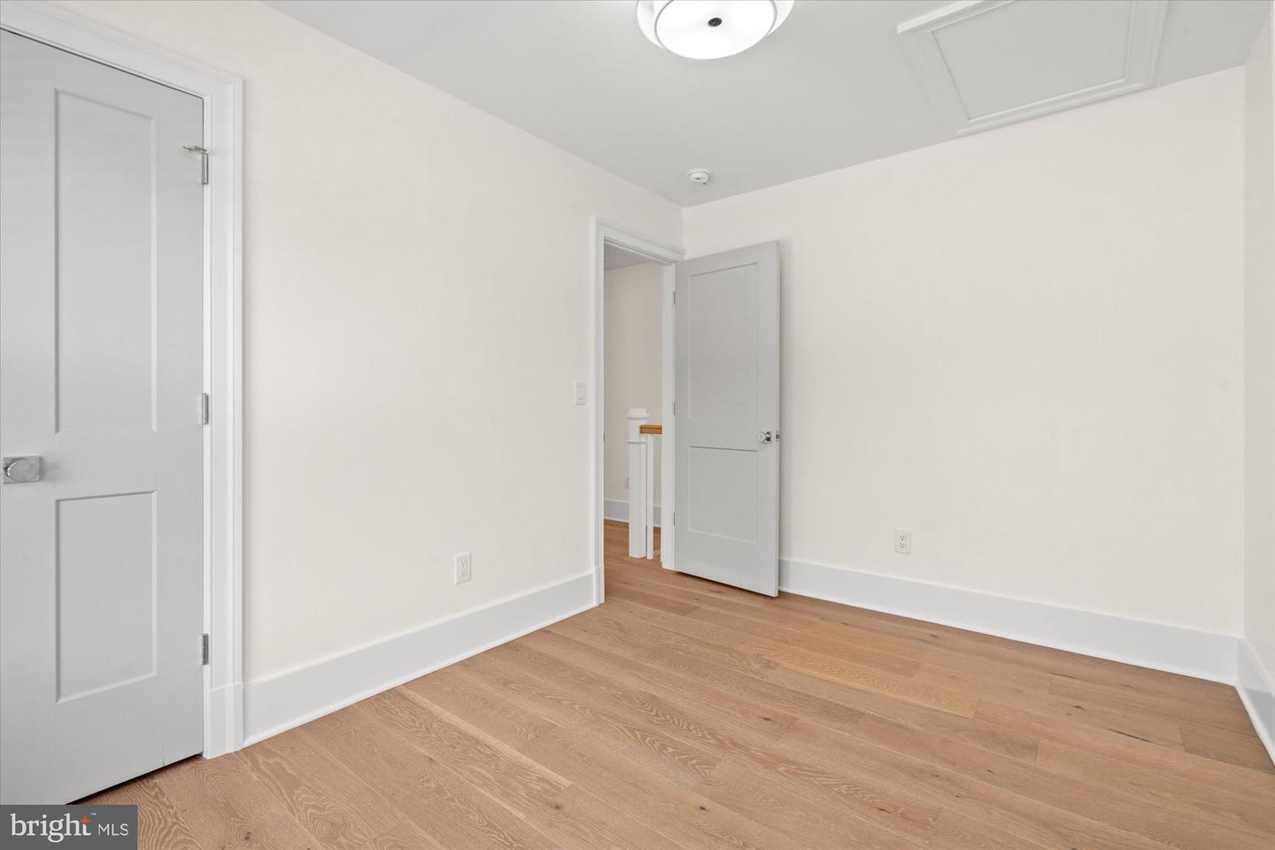 26 W Chapman St Property Photo 37