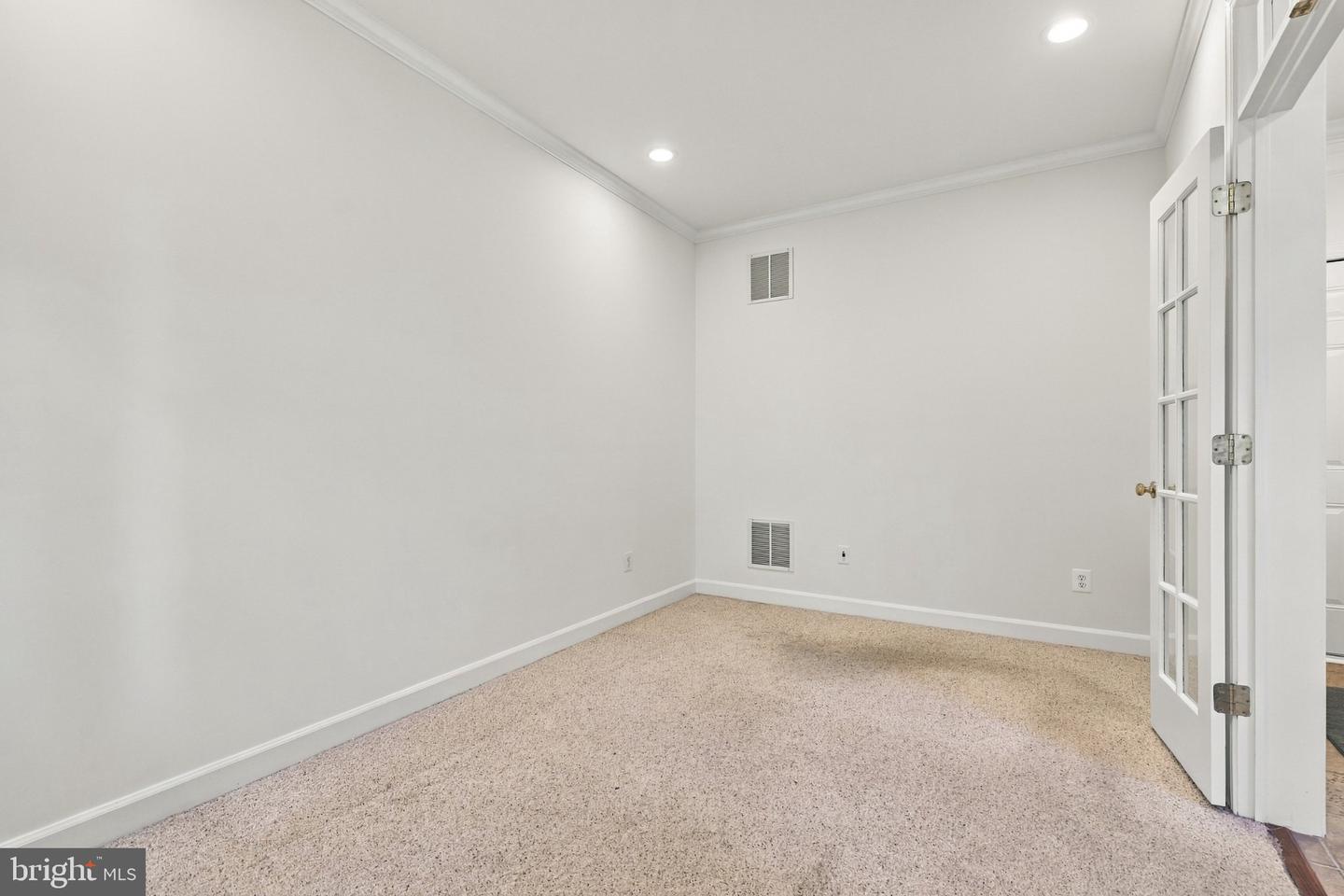 418 Ferdinand Day Dr Property Photo 13