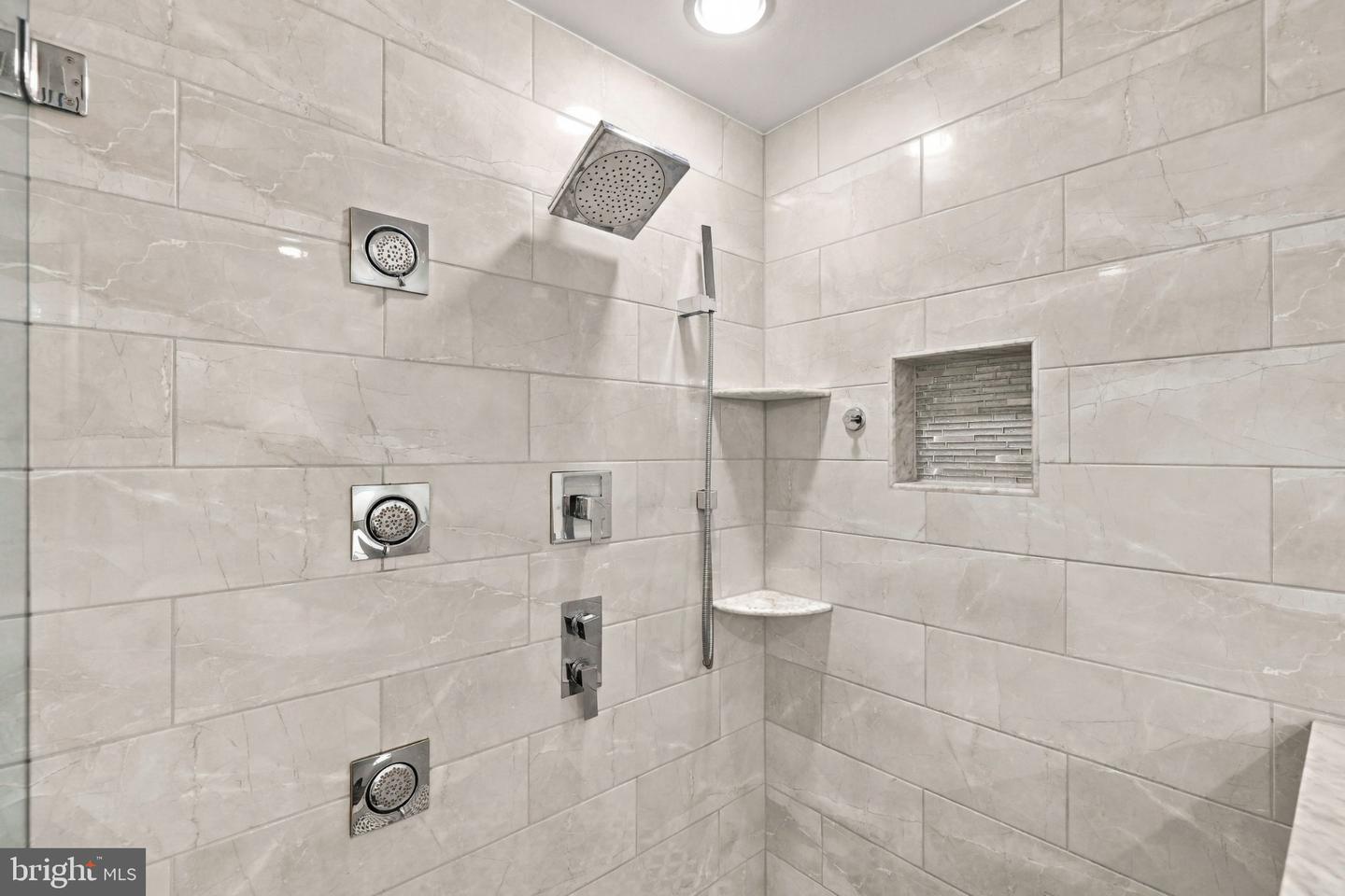 418 Ferdinand Day Dr Property Photo 49
