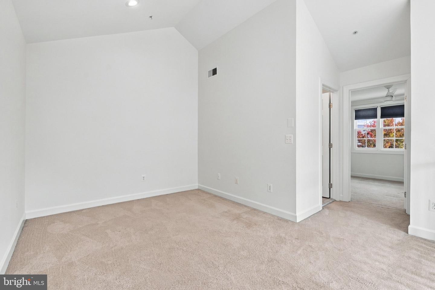 418 Ferdinand Day Dr Property Photo 65
