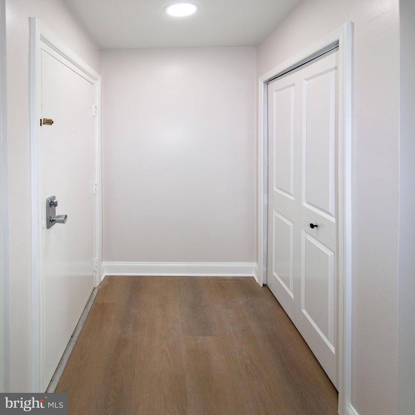 3340 S 28th St #403 Property Photo 8