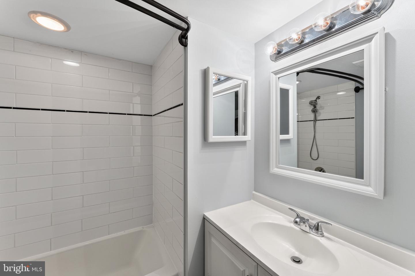6300 Stevenson Ave #220 Property Photo 16