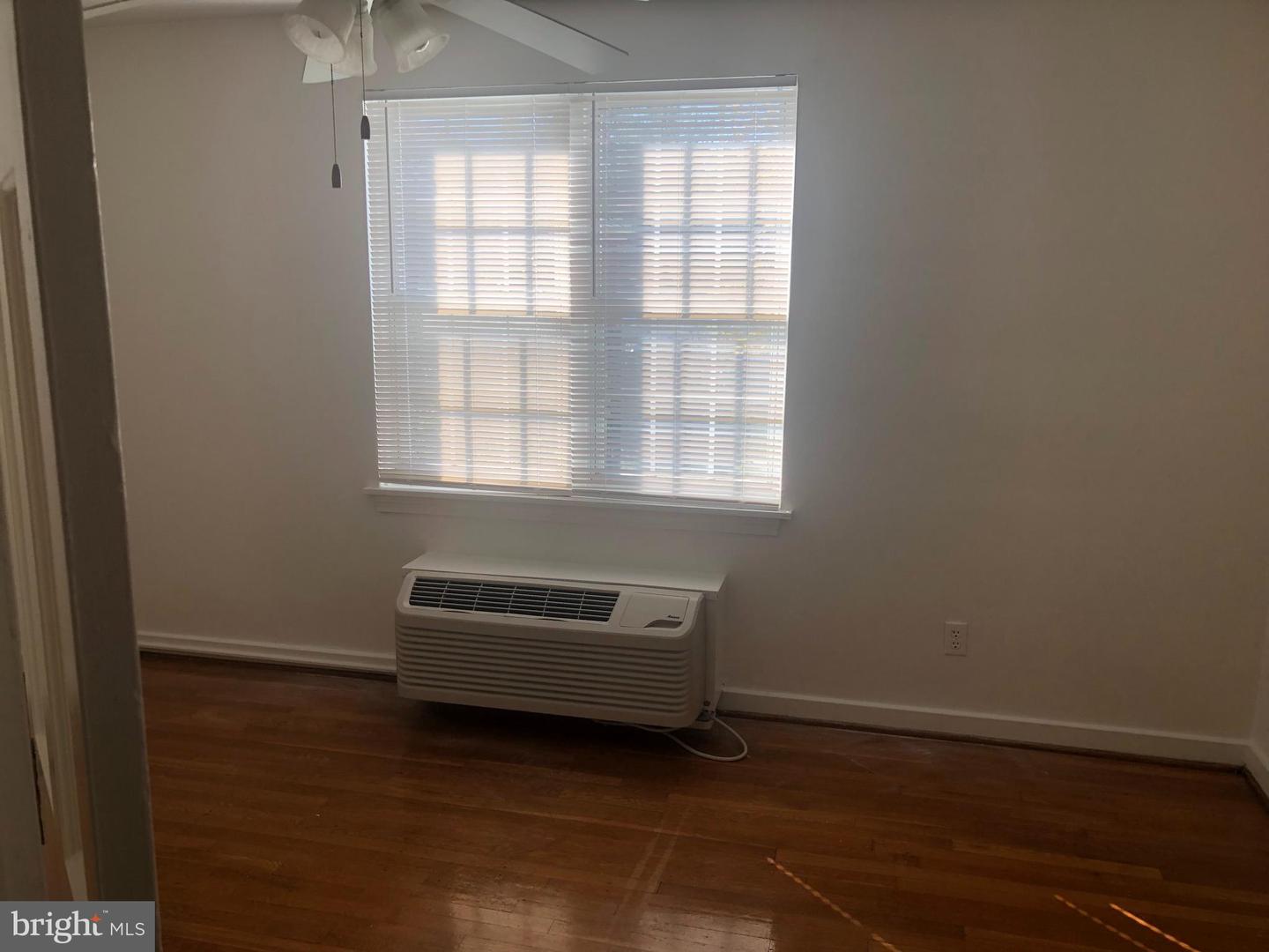 113 E Glebe Rd #c Property Photo 9