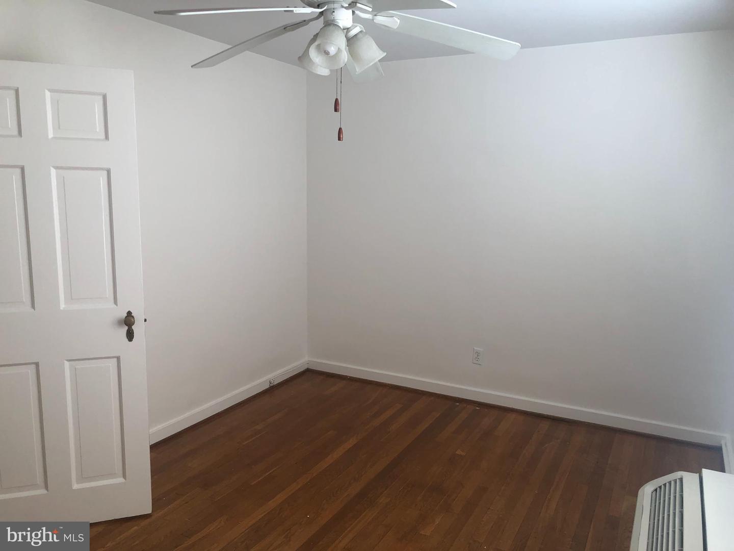 113 E Glebe Rd #c Property Photo 10