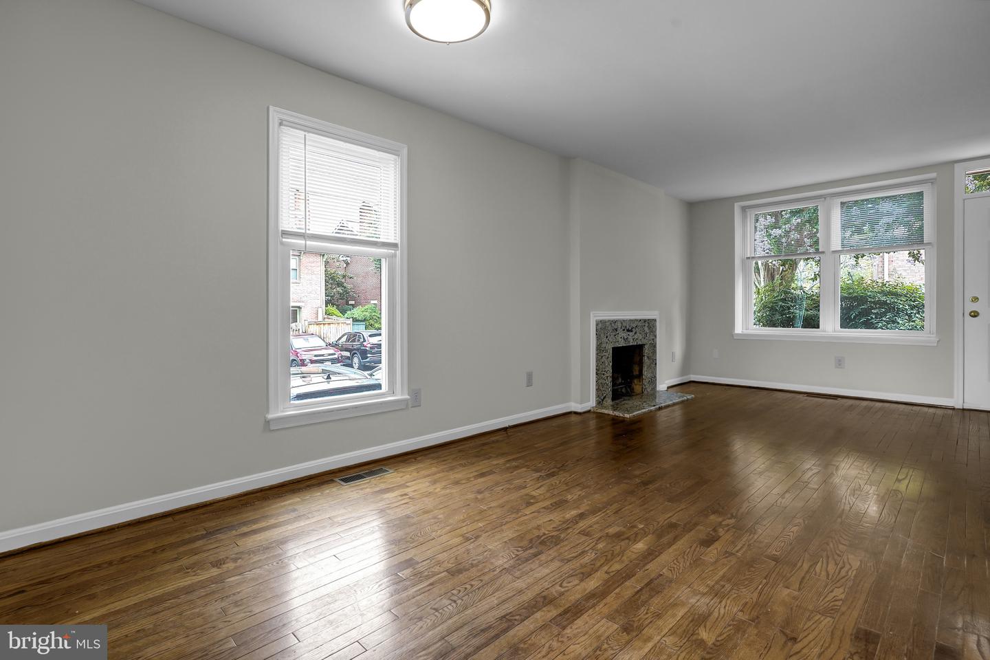 1533 Oronoco St Property Photo 15