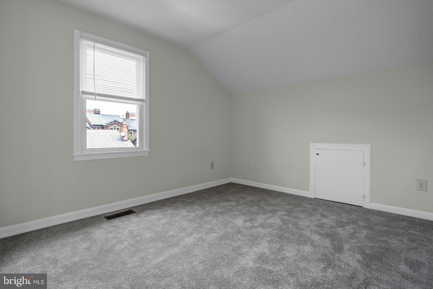 1533 Oronoco St Property Photo 31