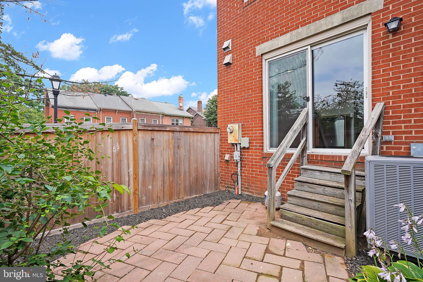 1533 Oronoco St Property Photo 40