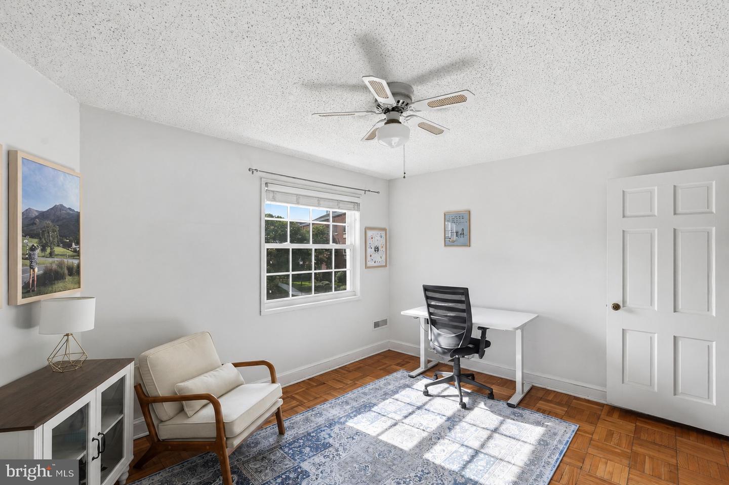 1708 W Abingdon Dr #202 Property Photo 10