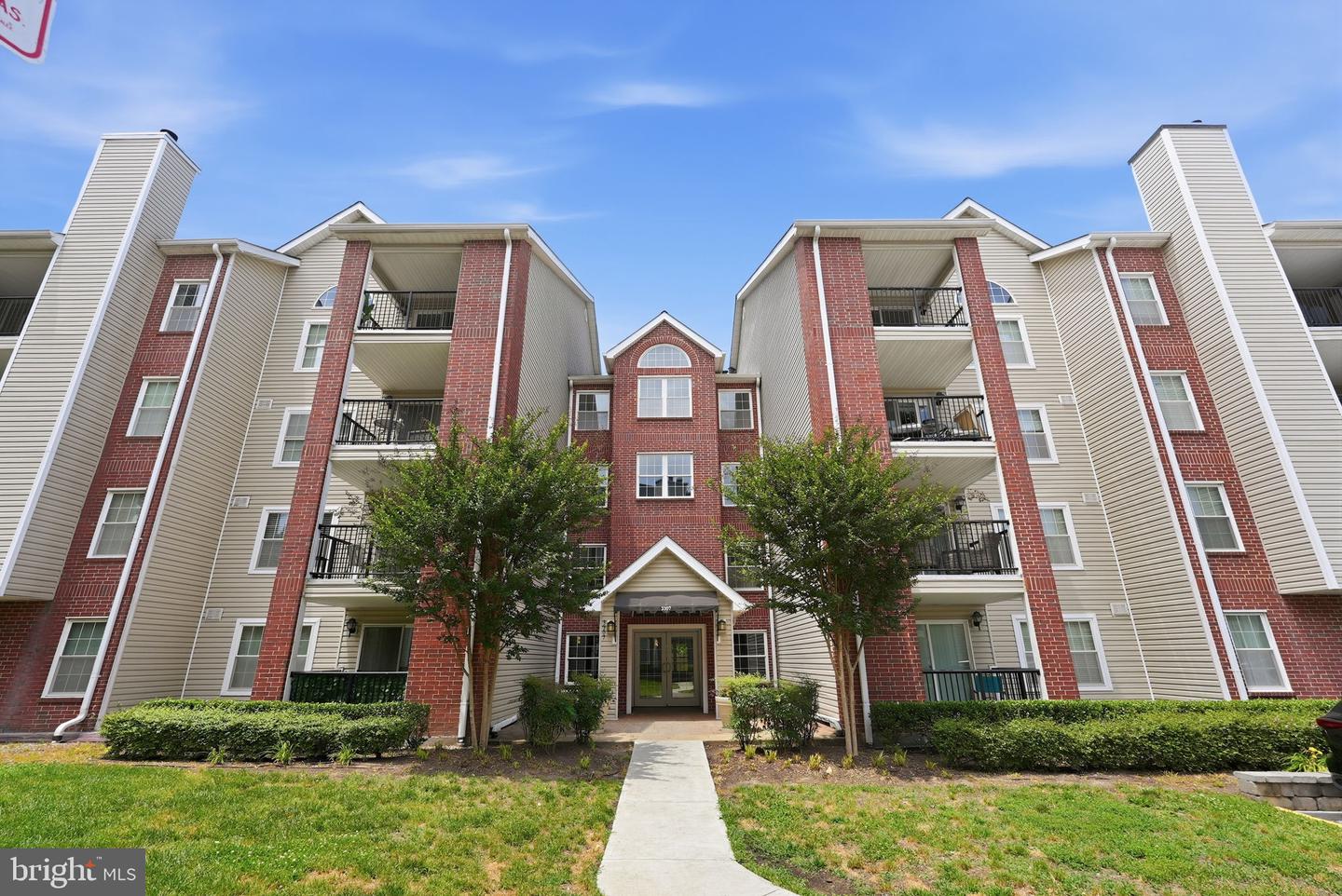 3307 Wyndham Cir #2158 Property Photo 1