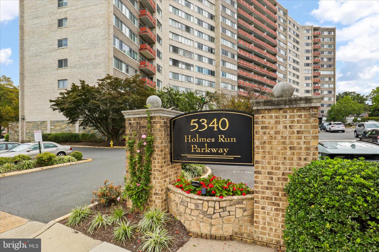 5340 Holmes Run Pkwy #904 Property Photo 27
