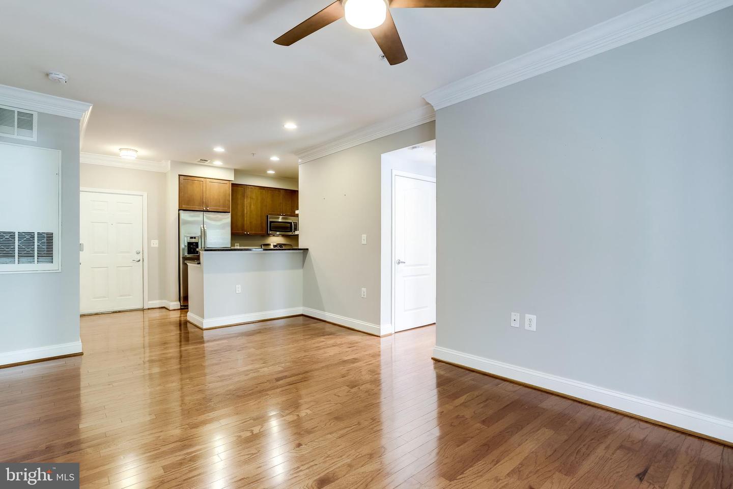 1115 Cameron St #208 Property Photo 16