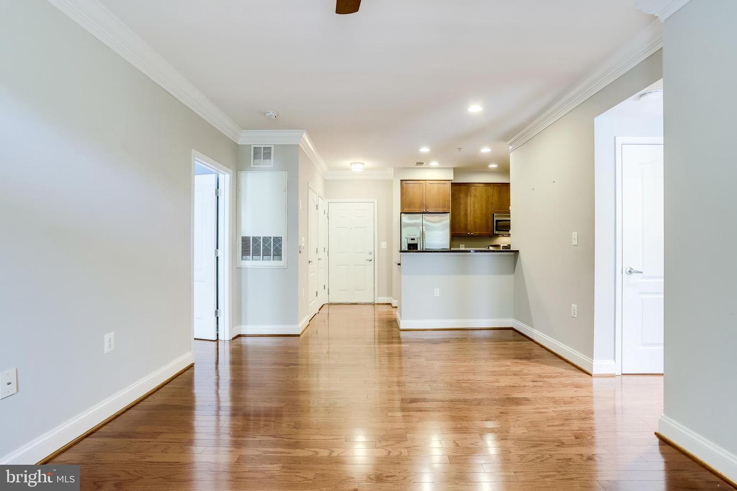 1115 Cameron St #208 Property Photo 17