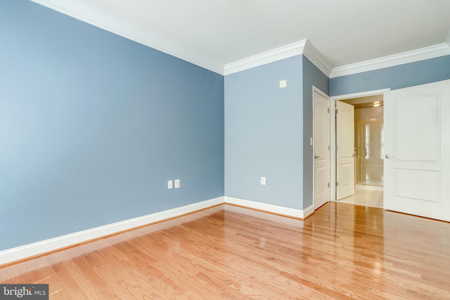 1115 Cameron St #208 Property Photo 40