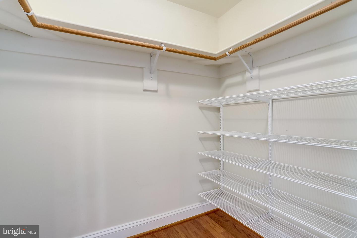 1115 Cameron St #208 Property Photo 44