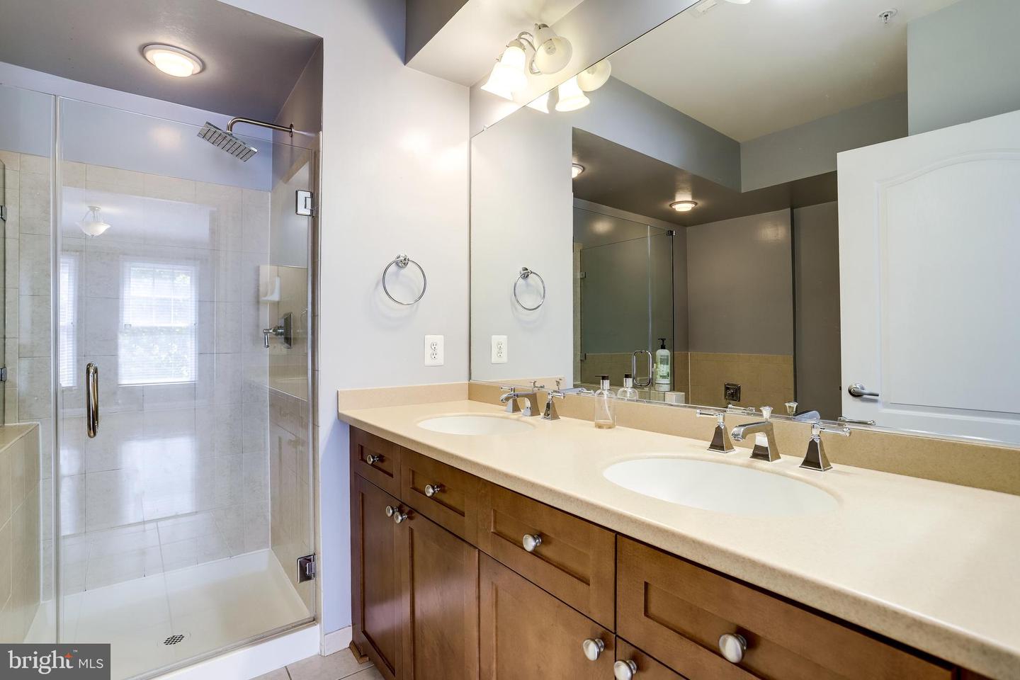 1115 Cameron St #208 Property Photo 49