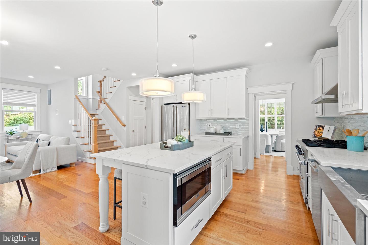 508 E Custis Ave Property Photo 18