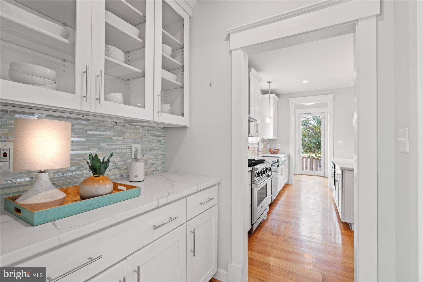 508 E Custis Ave Property Photo 23