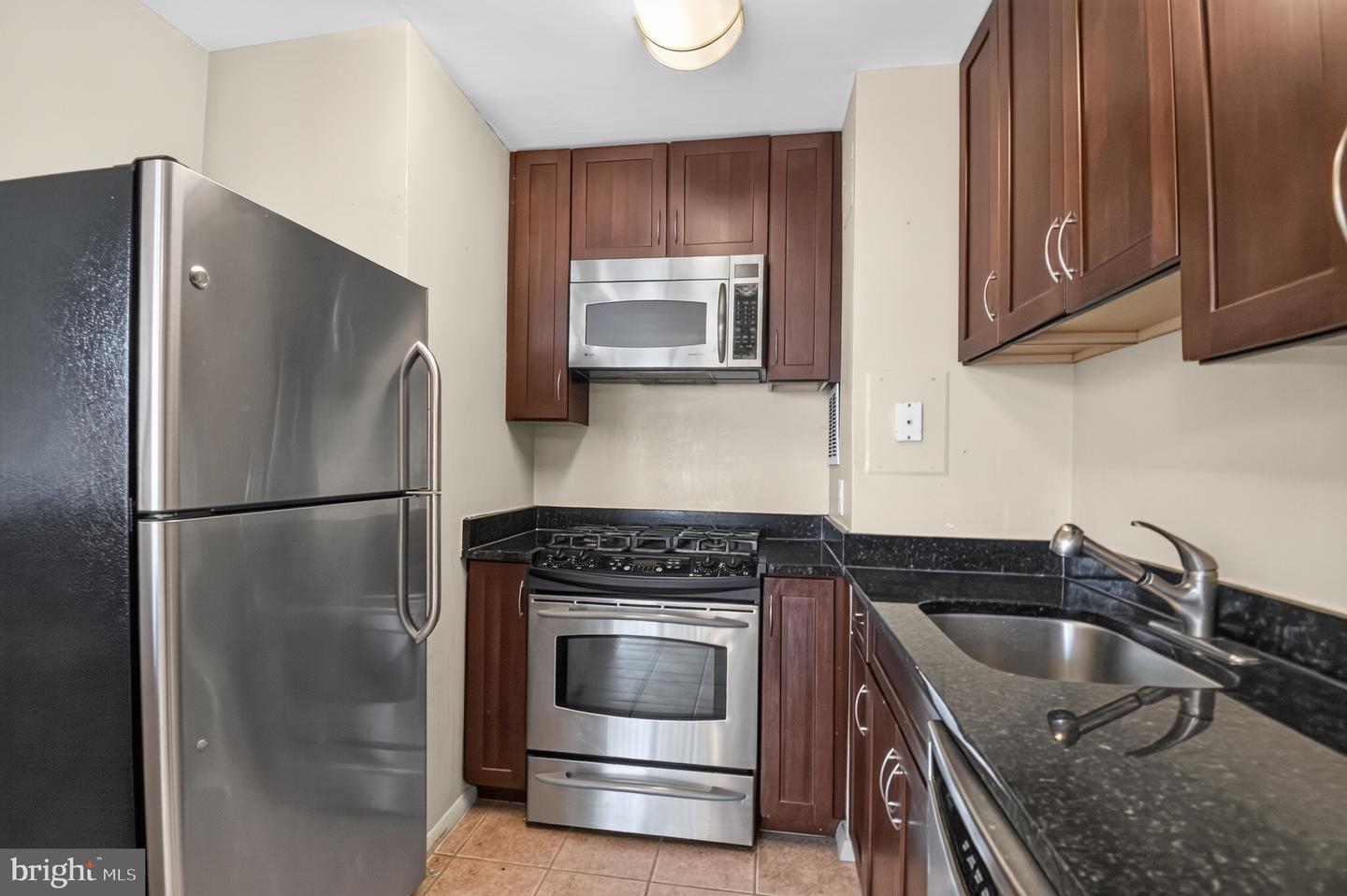 VAAX2063936 Property Photo 4