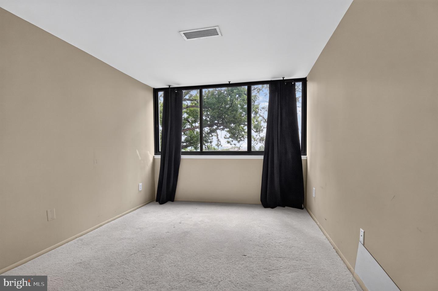 VAAX2063936 Property Photo 10