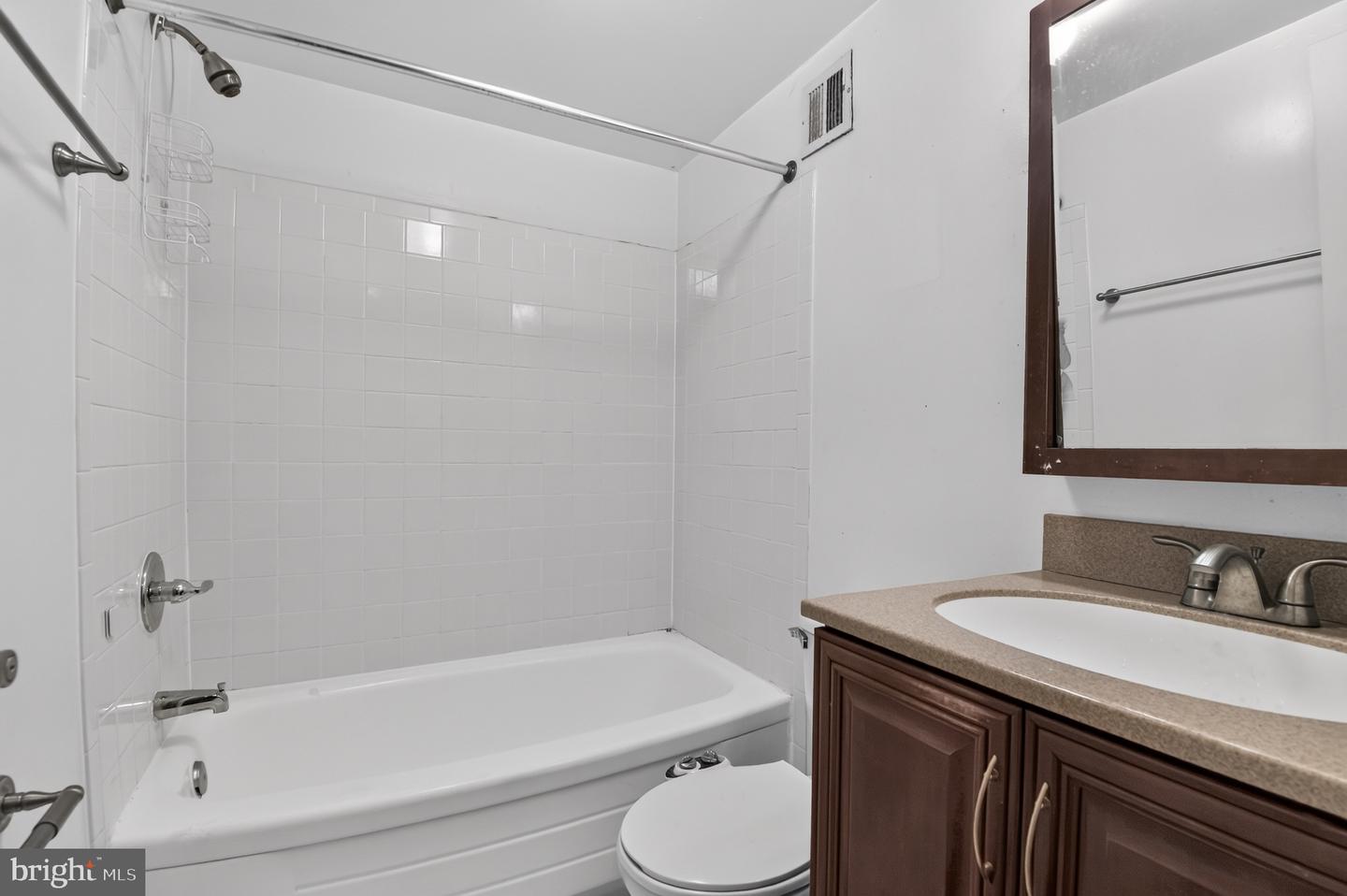 VAAX2063936 Property Photo 12