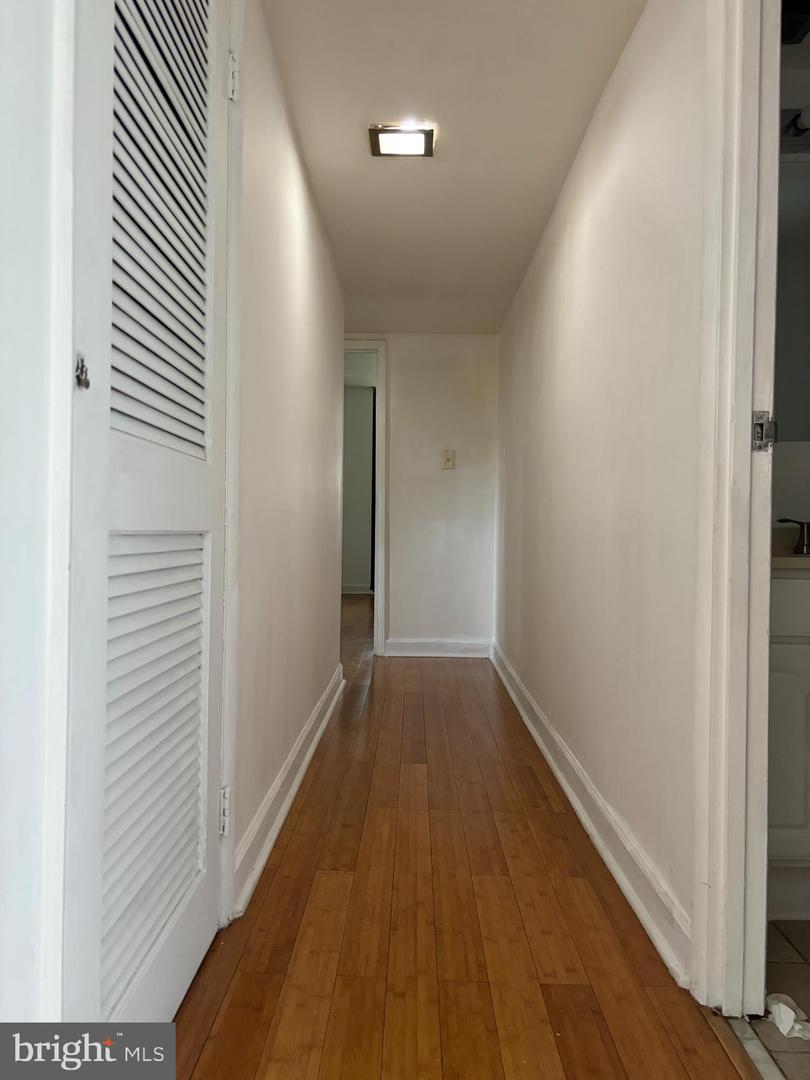 525 N Armistead St N #302 Property Photo 13