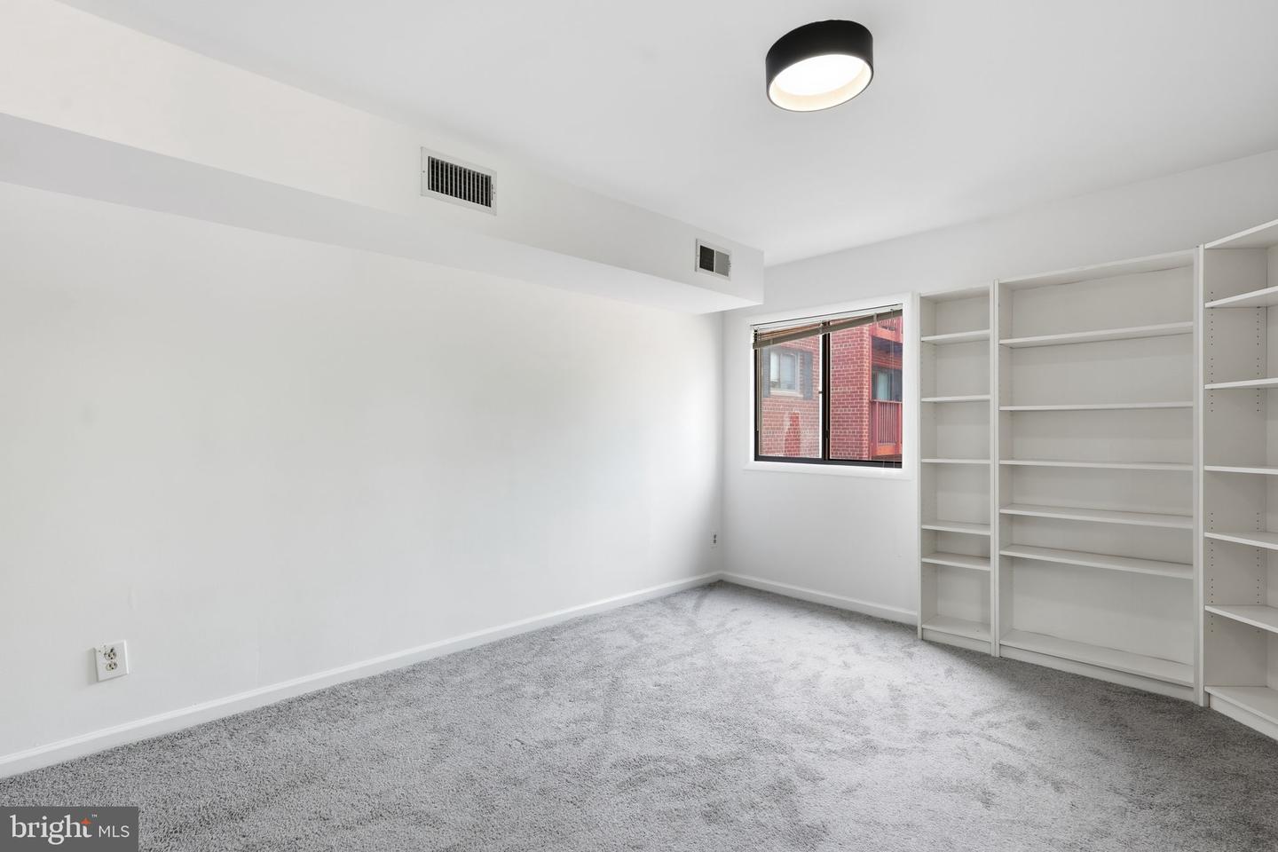 55 Skyhill Rd #202 Property Photo 16