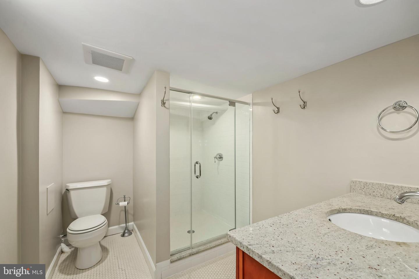 605 Johnston Pl Property Photo 41
