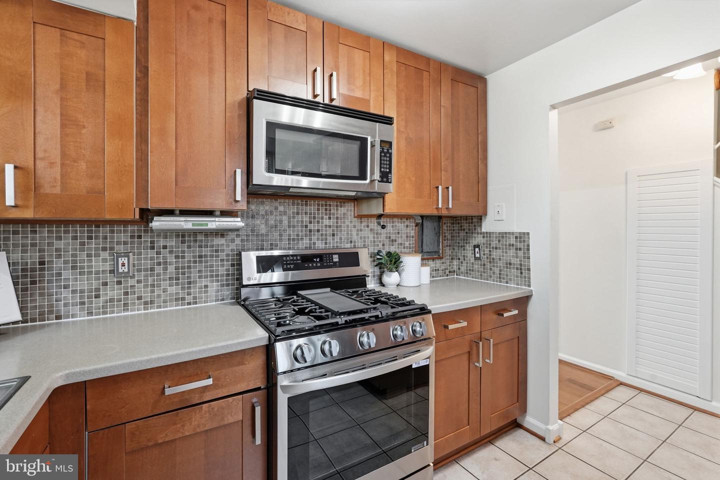 5902 Mayflower Ct Property Photo 11