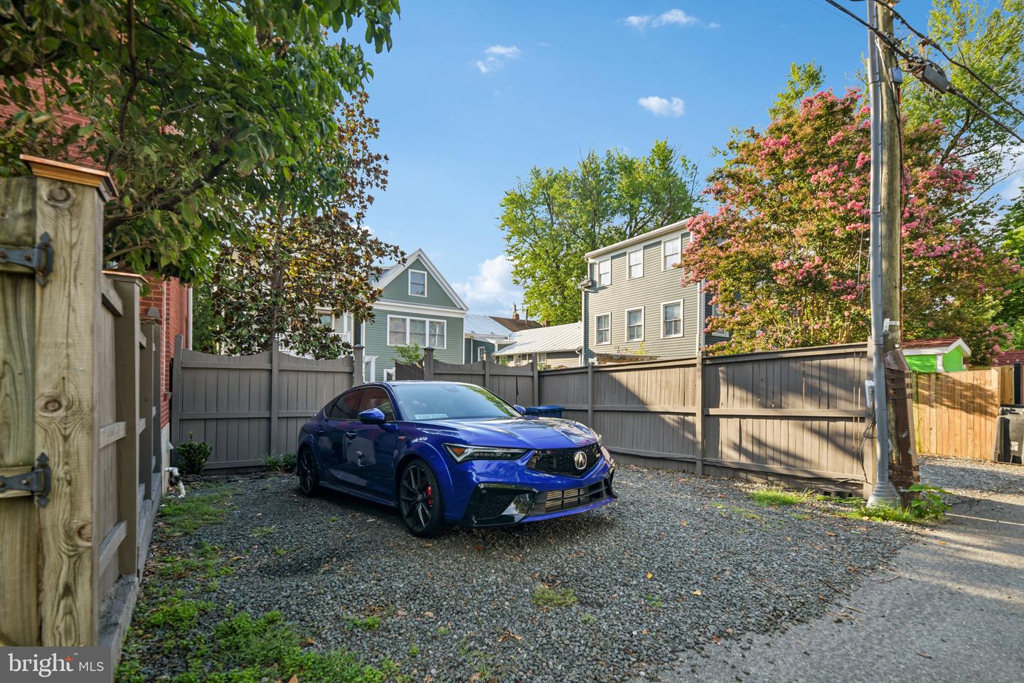 426 N Alfred St Property Photo 67