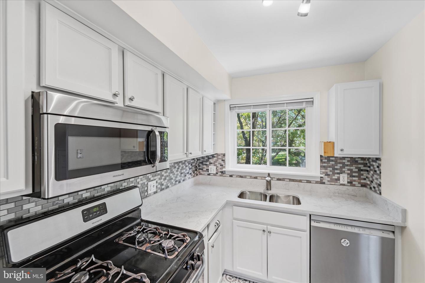 3226 Gunston Rd Property Photo 1