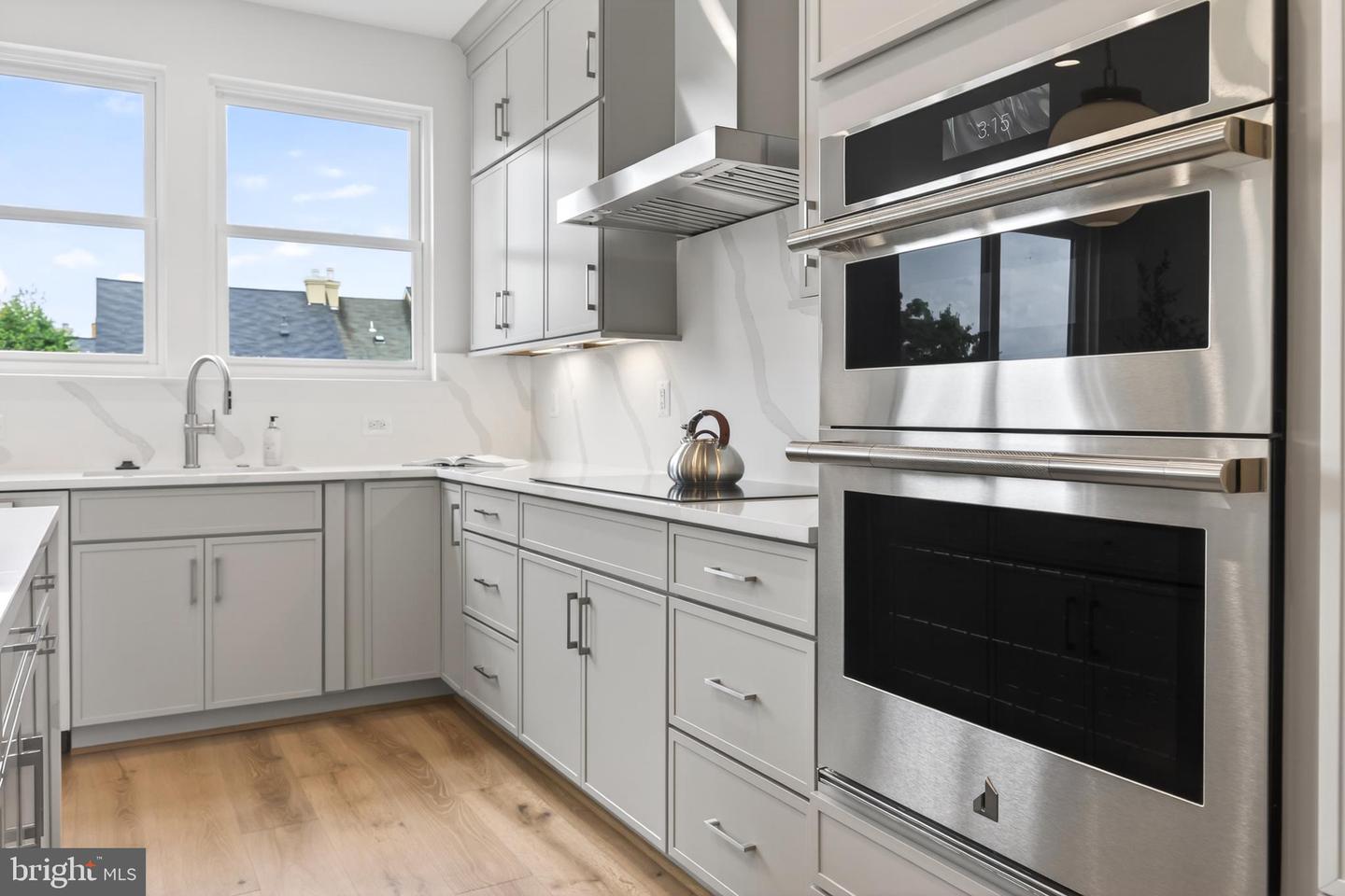 608 S Alfred St Property Photo 19