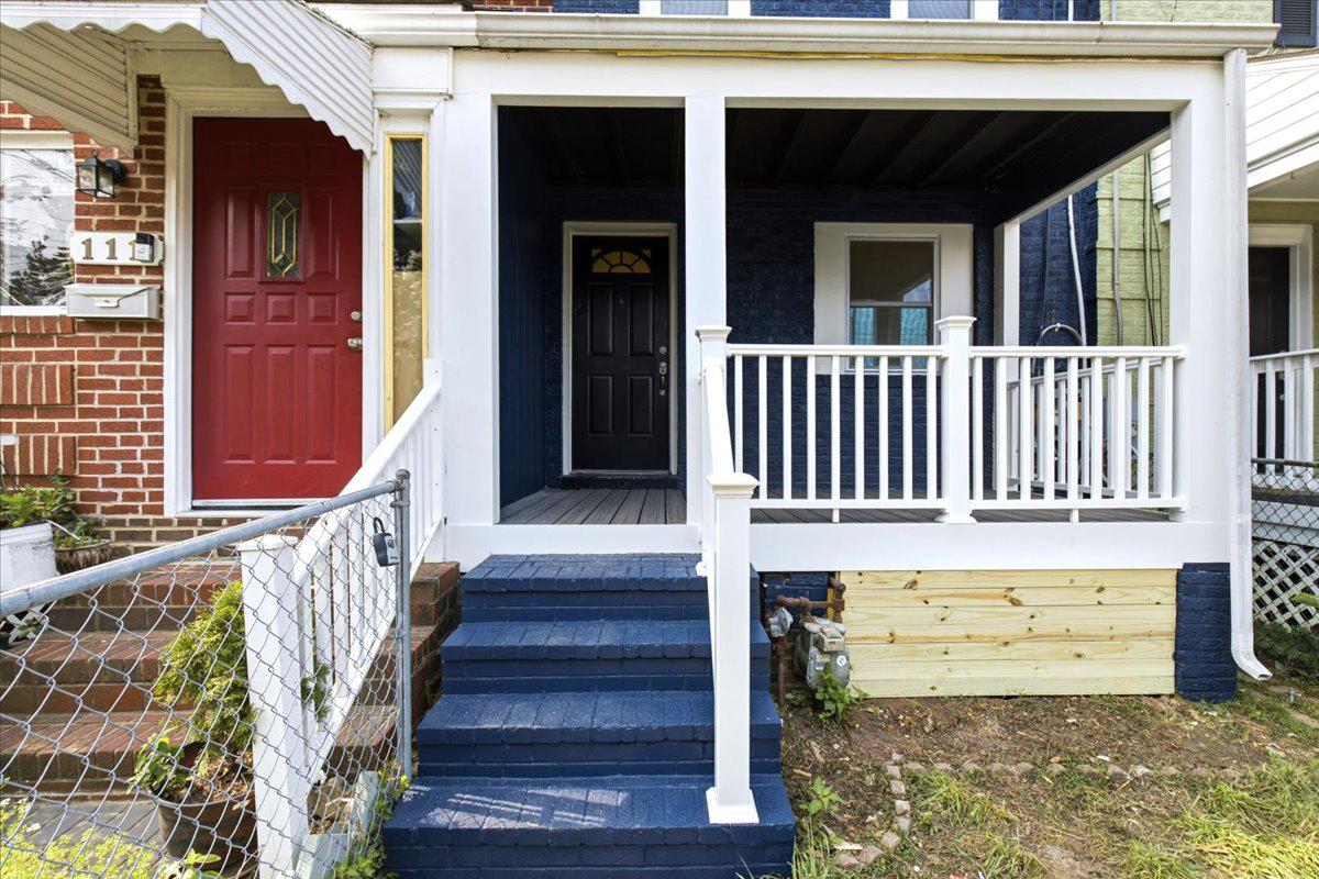 109 Clifford Ave Property Photo 34