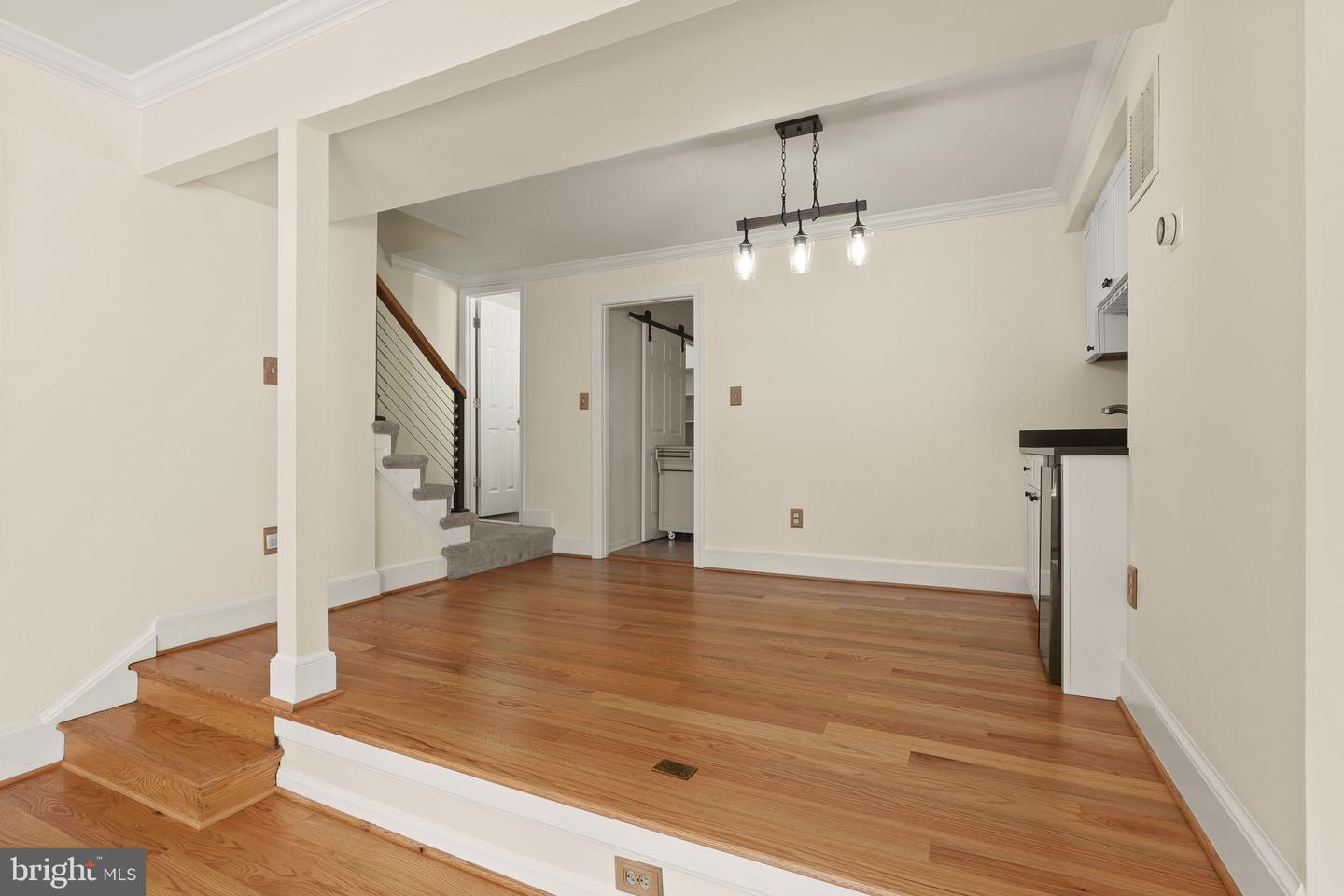 3848 Brighton Ct Property Photo 9