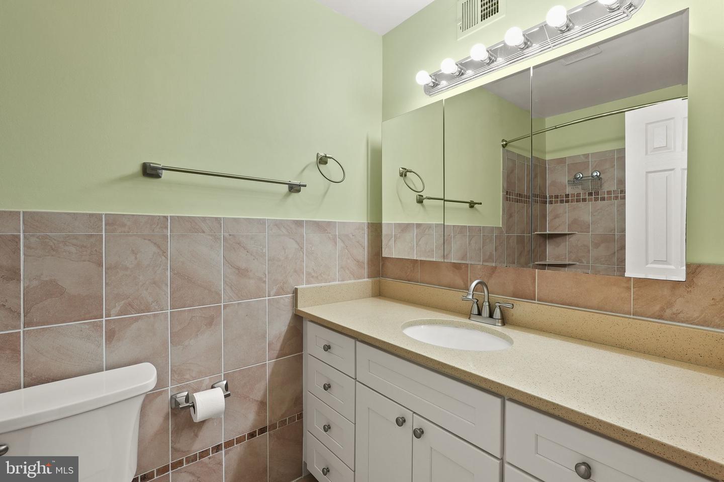 3848 Brighton Ct Property Photo 21
