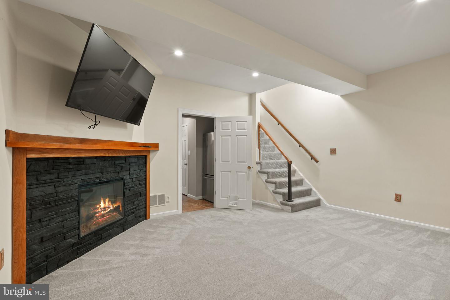 3848 Brighton Ct Property Photo 24