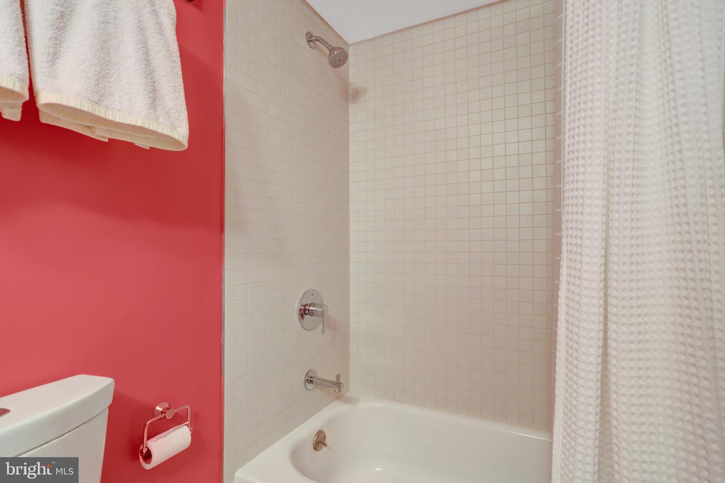 309 Yoakum Pkwy #616 Property Photo 30