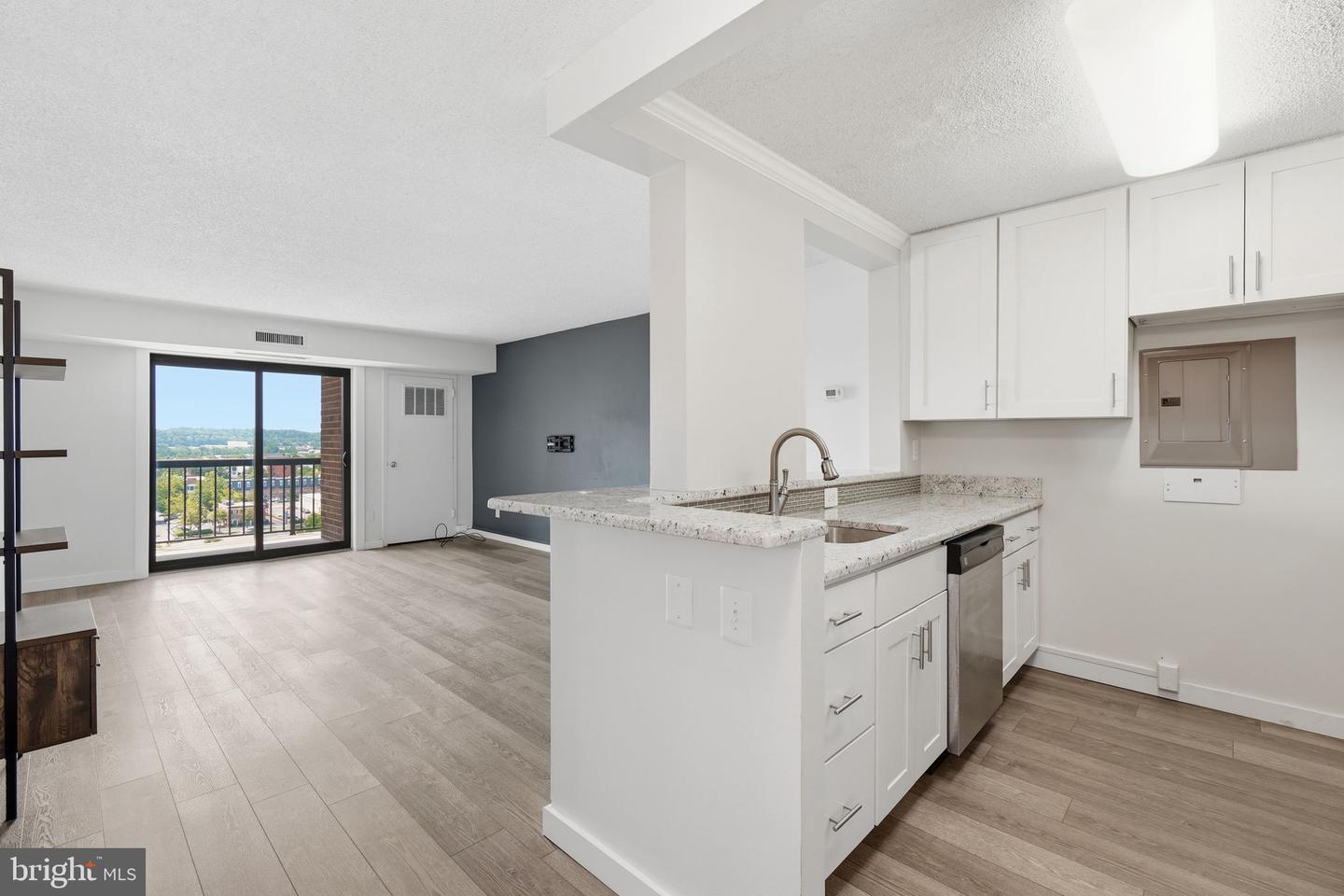 200 N PICKETT ST #1414 Property Photo 1