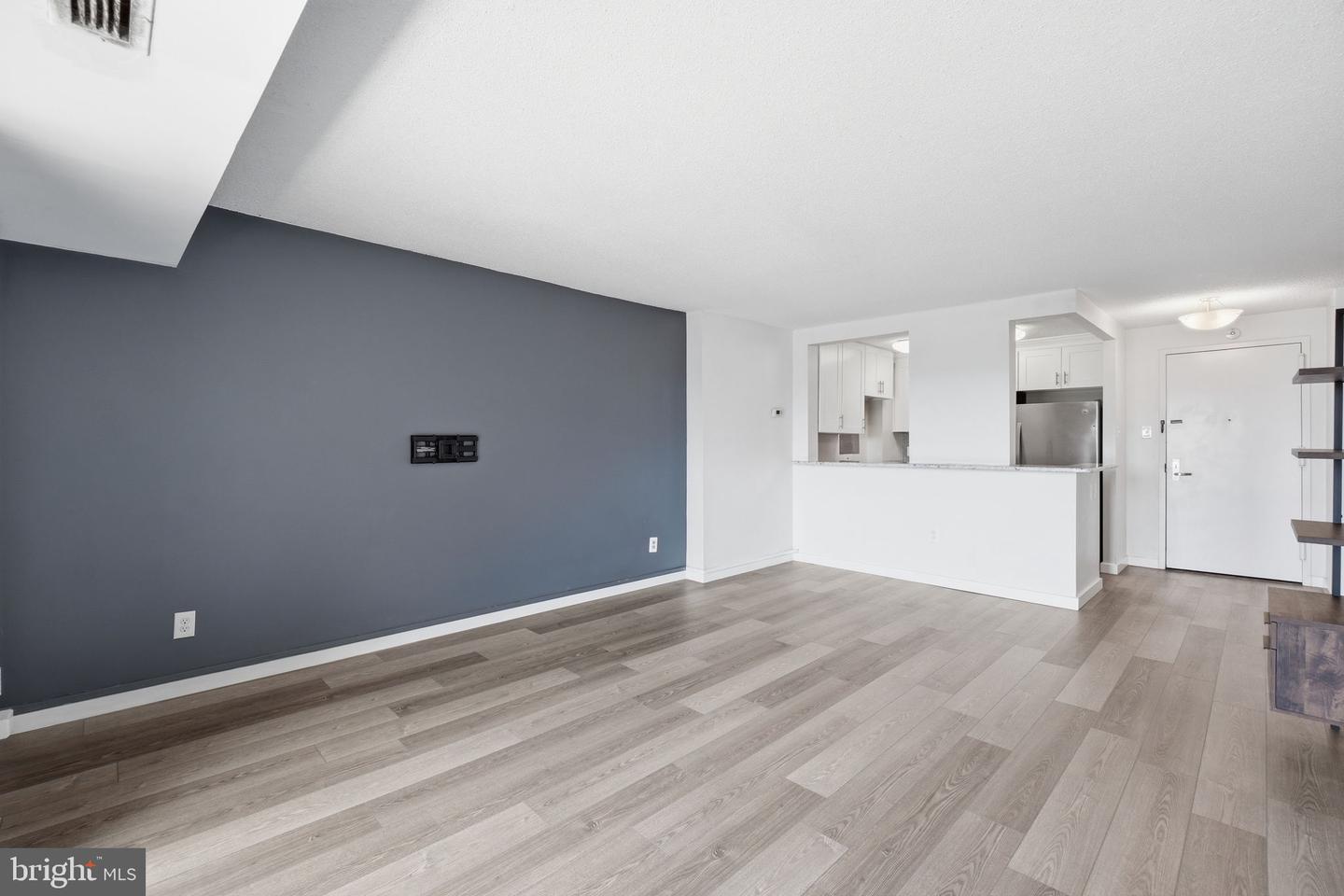 200 N Pickett St #1414 Property Photo 4