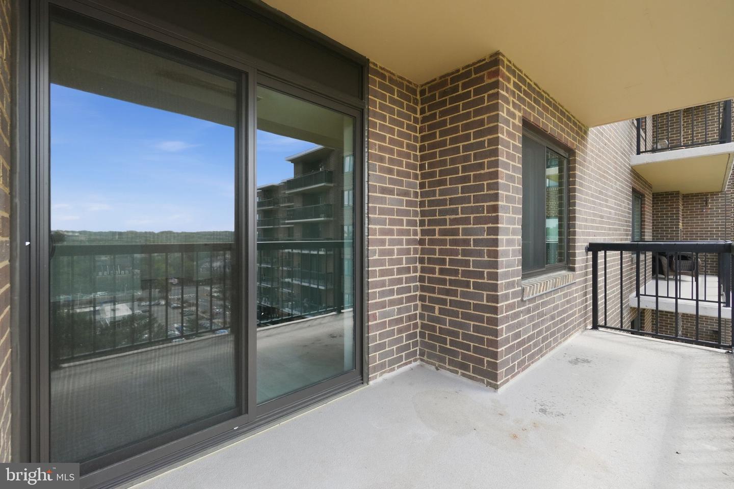 200 N Pickett St #1414 Property Photo 9
