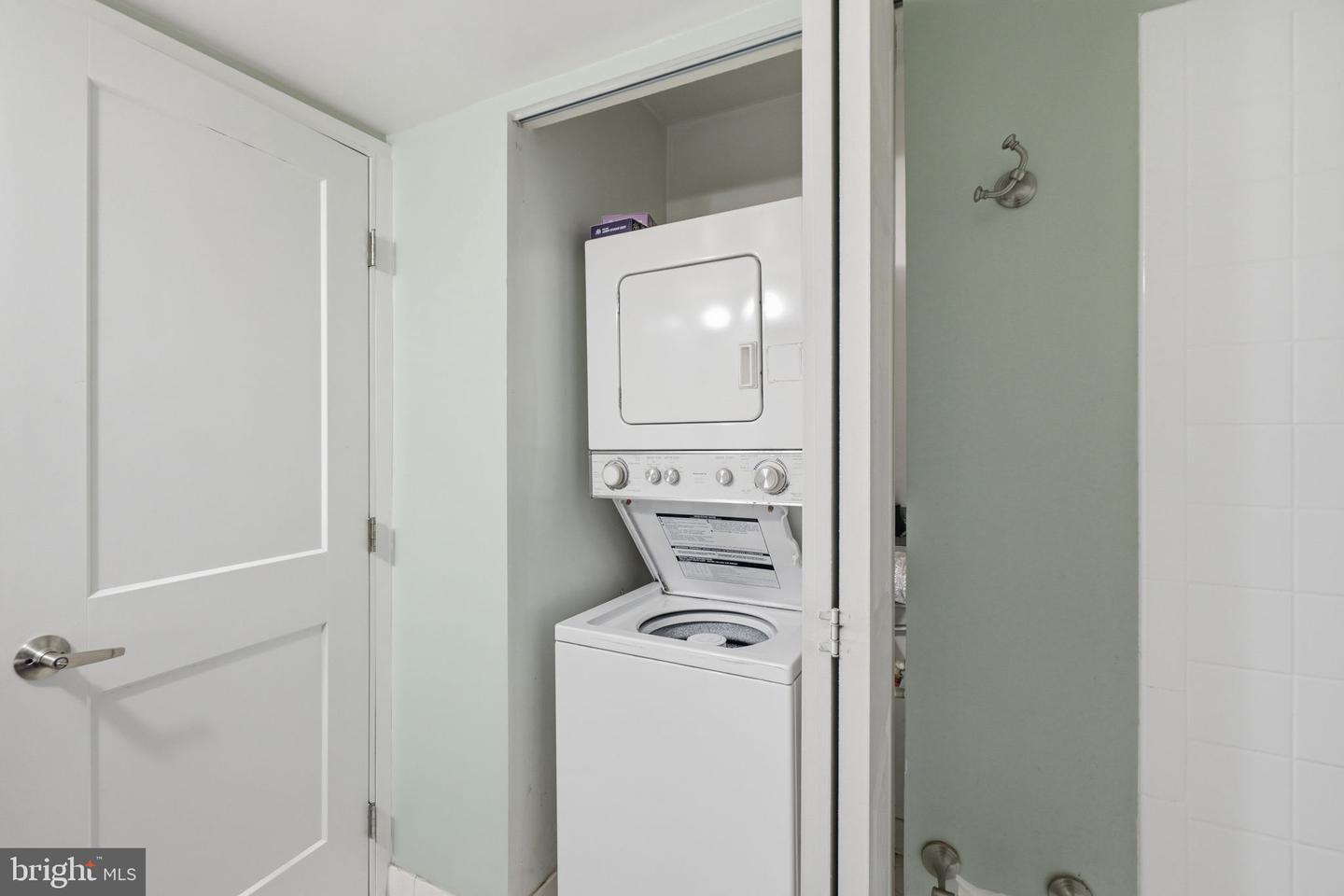 200 N Pickett St #1414 Property Photo 14