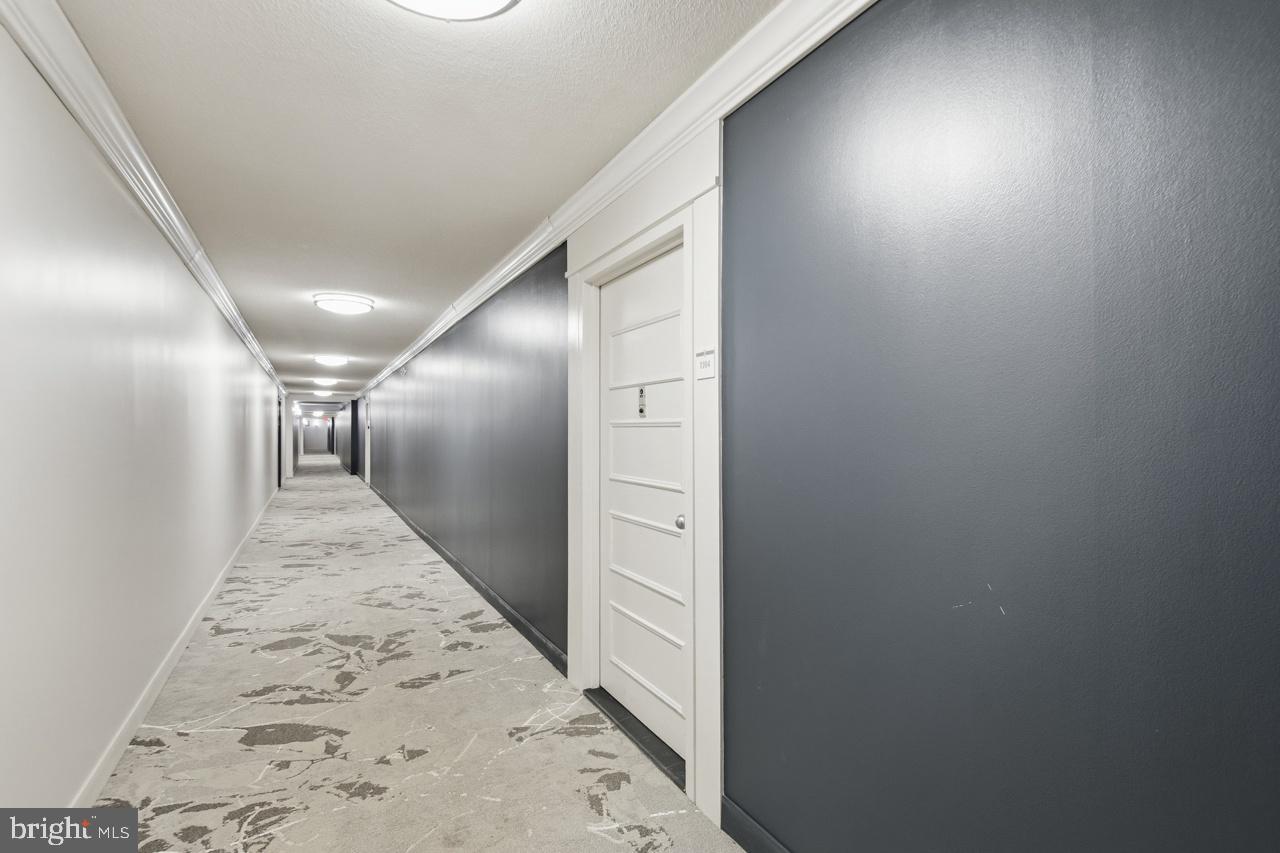 307 Yoakum Pkwy #1104 Property Photo 15