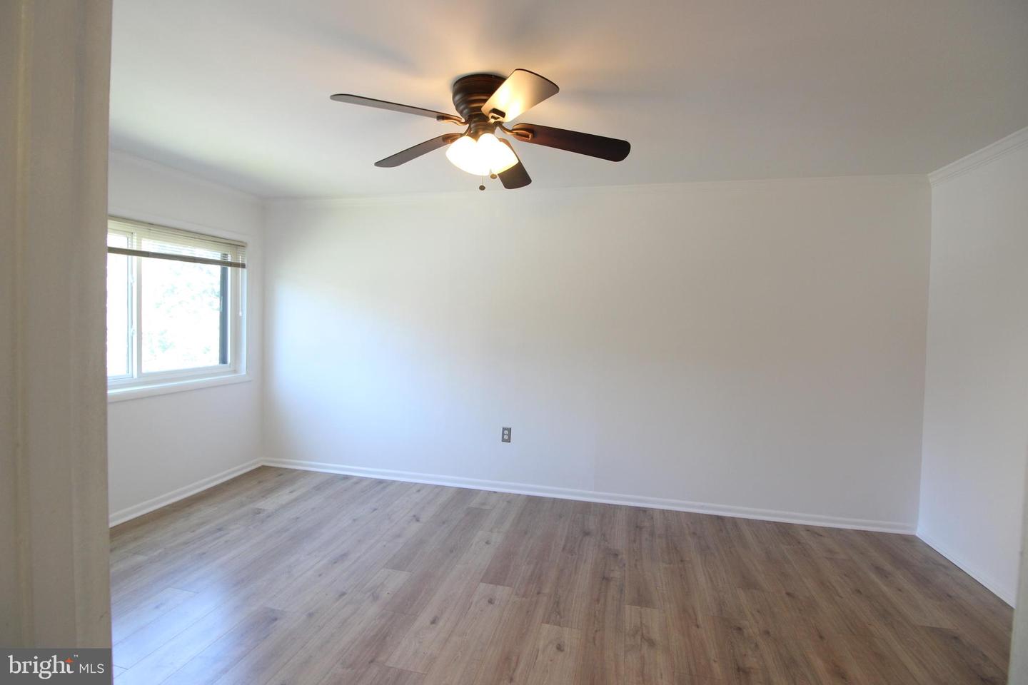 3300 S 28th St #301 Property Photo 6