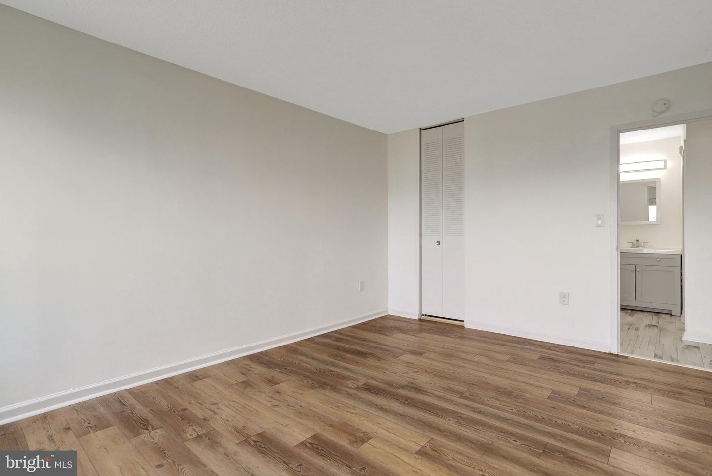 1225 Martha Custis Dr #811 Property Photo 20