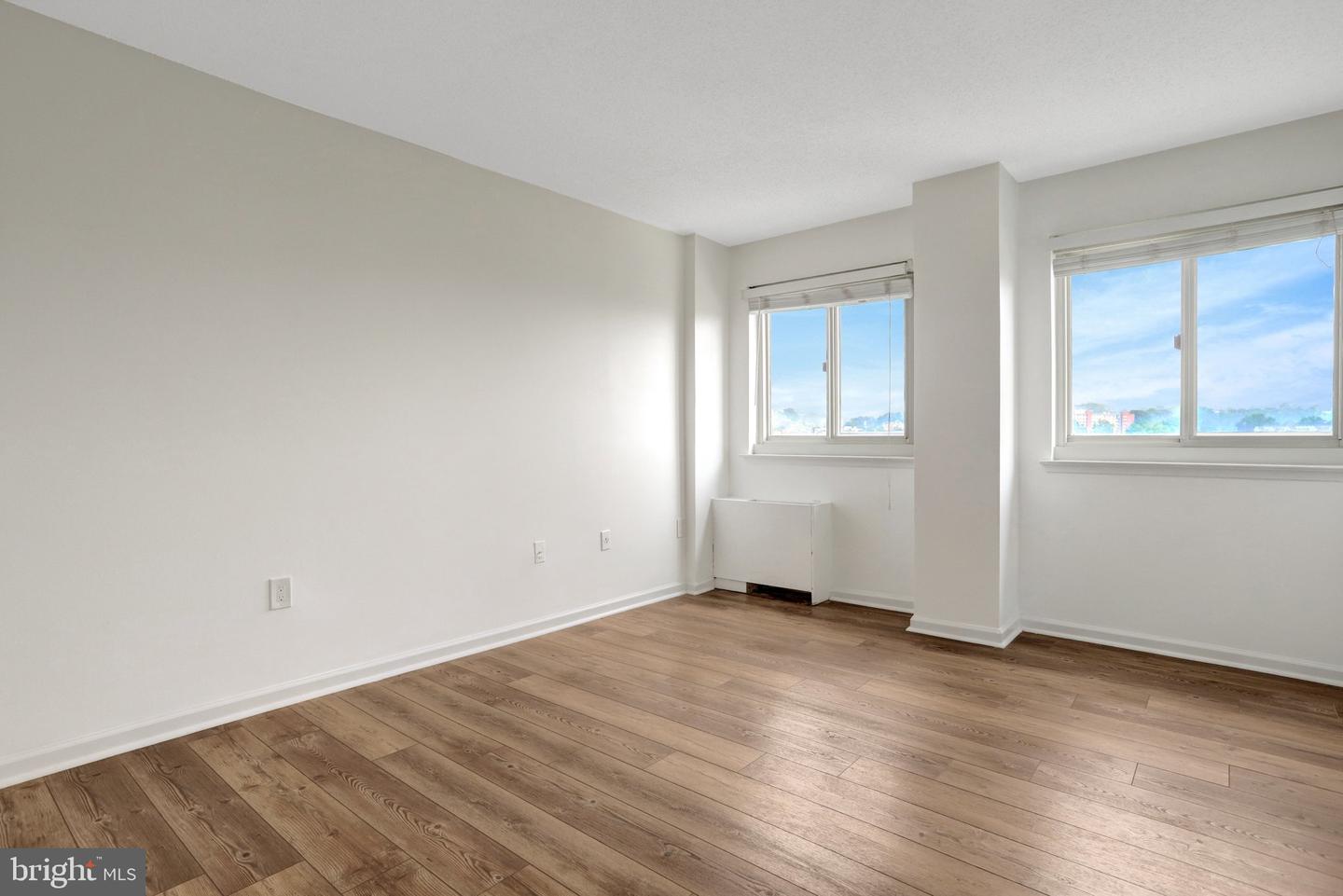 1225 Martha Custis Dr #811 Property Photo 22
