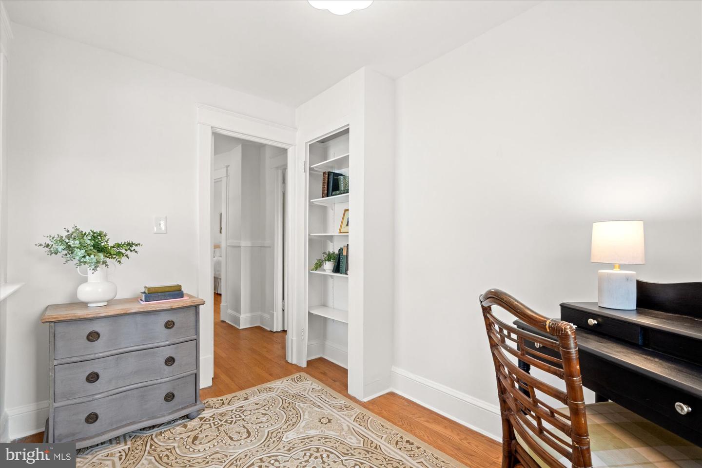 225 E Spring St Property Photo 30